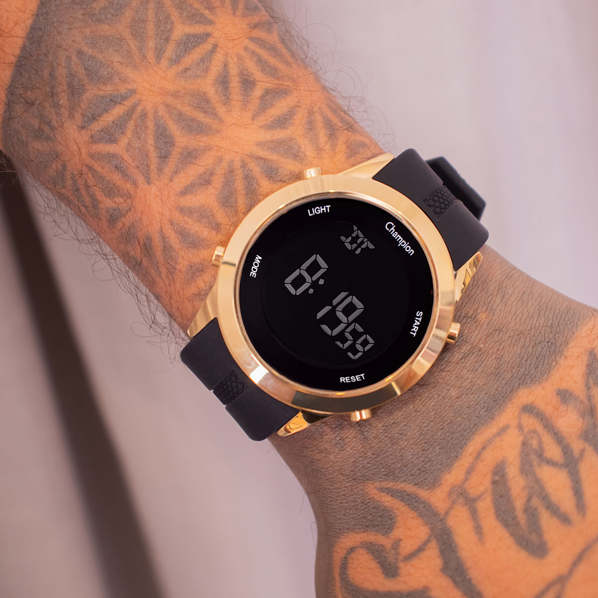 Miniatura Relógio de Pulso Masculino Champion Digital Dourado Silicone CH40259B