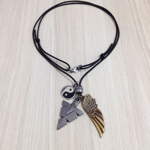 Miniatura Colar Masculino tribal Yin Yang Flecha