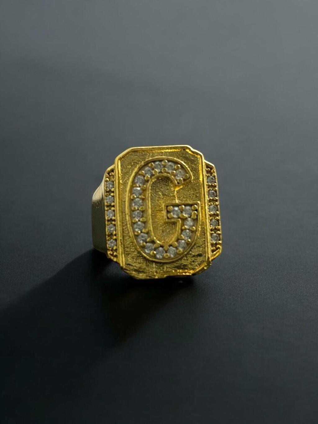 Miniatura Anel Letras Cravejadas Ajustável Banhado A Ouro 18K Luxo