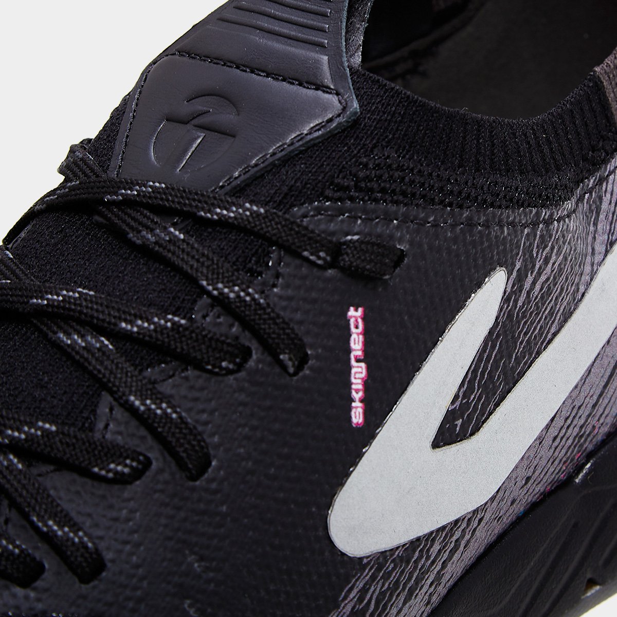 Chuteira Futsal Topper Dominator Fuse II Unissex Preto+Prata - 37