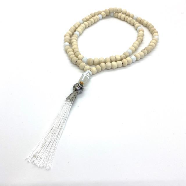 Miniatura Japamala Oxalá 108 Contas 45 Cm Em Madeira 8 Mm Pompom