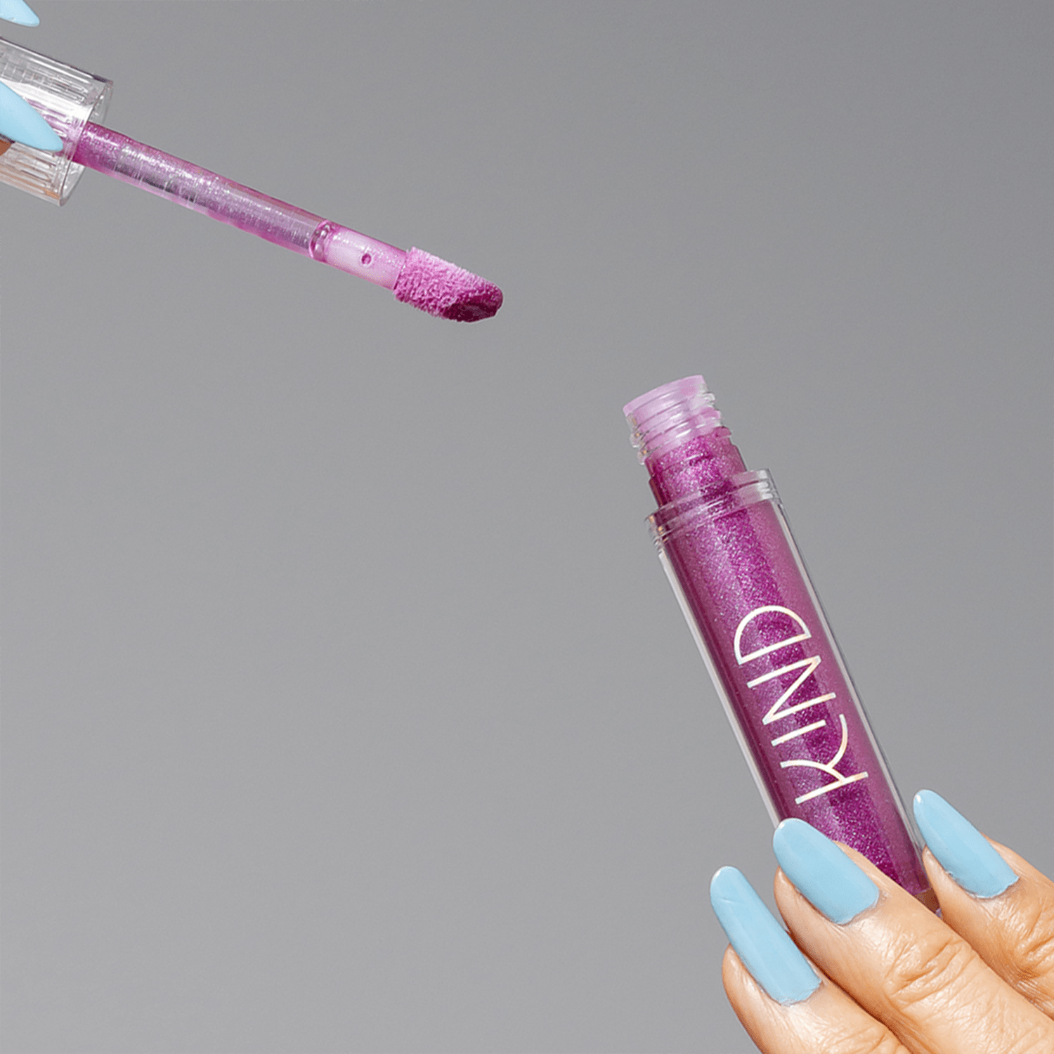 Miniatura Kind Poderoso Roxo - Gloss Labial 4,5g