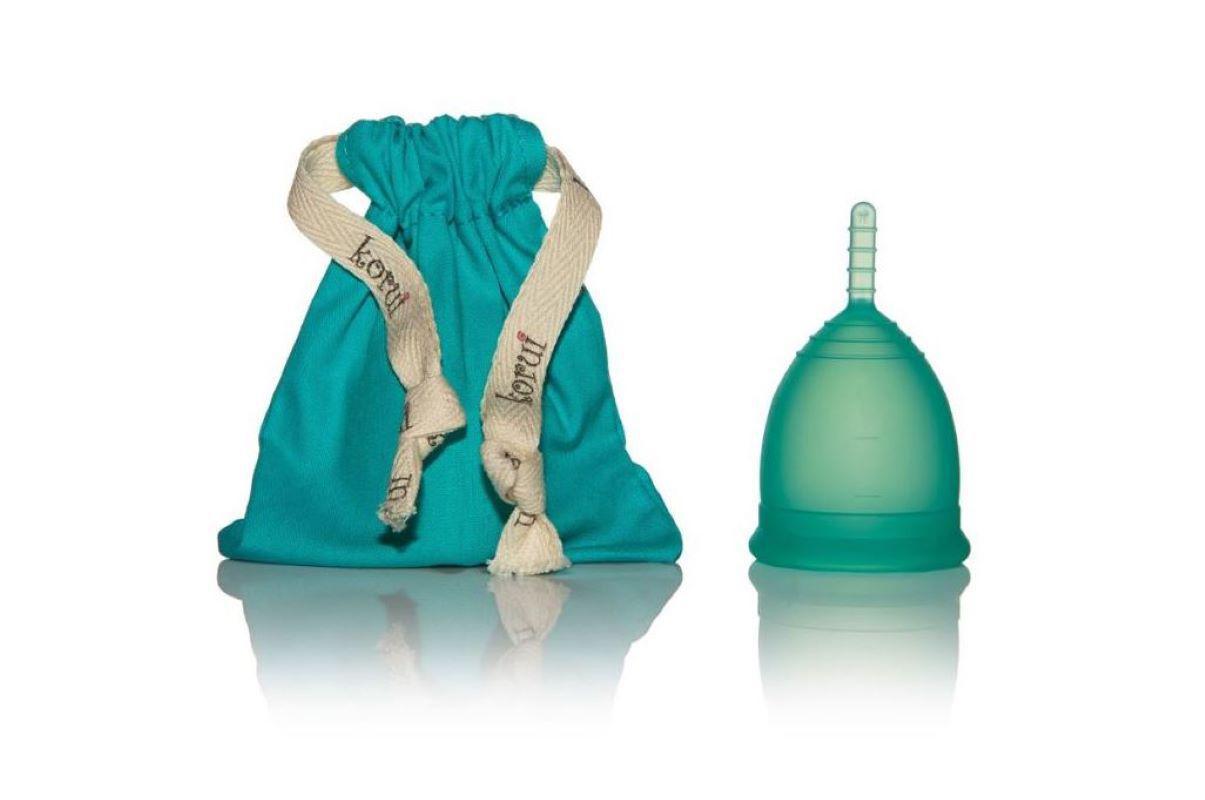 Miniatura Kit Coletor Menstrual Korui Fluxo Leve + Panelinha Brisa Branco - Coletor menstrual - Silicone - Korui - Leve - Reutilizável