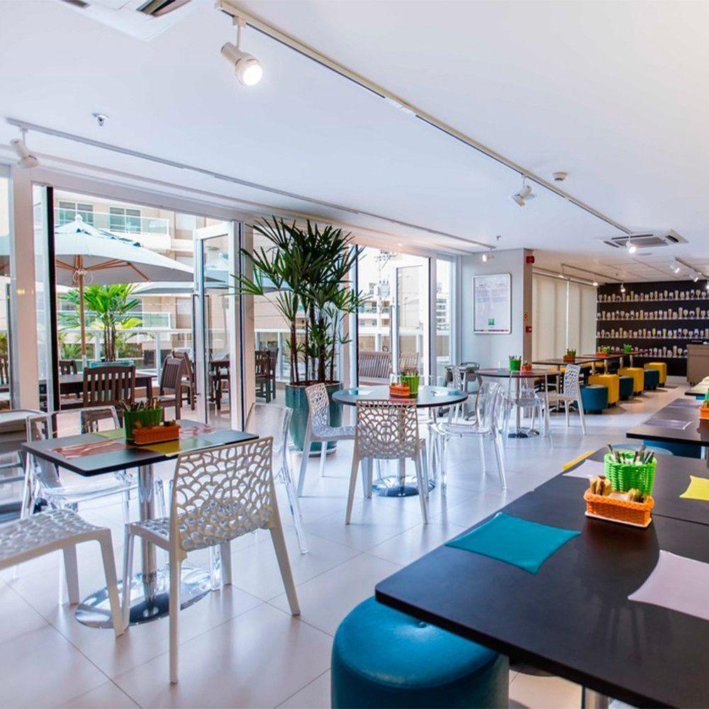 Miniatura Cadeira Gruvyer Estrutura Em Polipropileno Fratini Branco