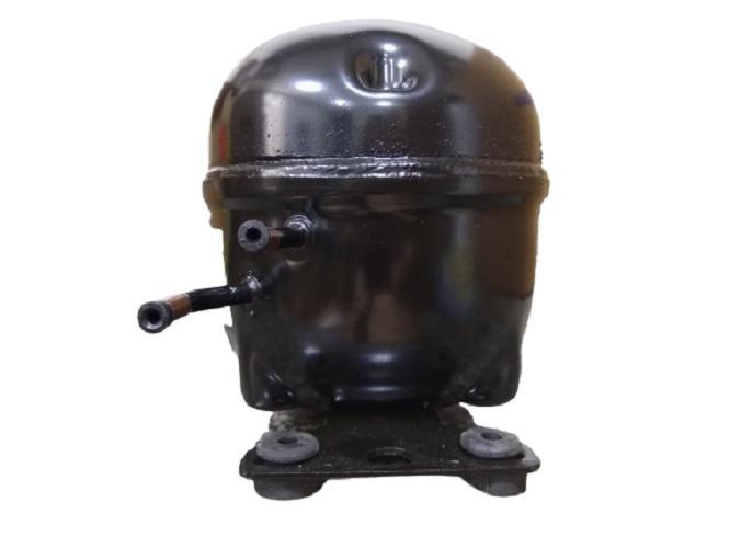 Miniatura Compressor Coquinho 1/4 R134A 110V Em2S80Hlr Embraco Novo