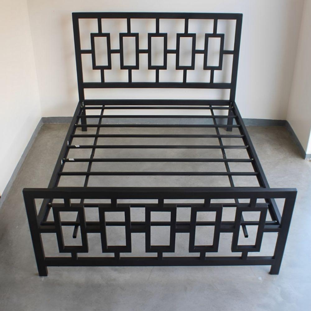 Miniatura Cama Casal Com Cabeceira Robusta Aço Ferro Metal Tamanho Padrão 138x188 Cor Preto Estilo Industrial Mobbili Ca-01