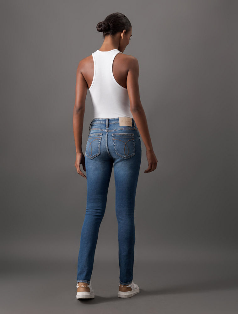 Miniatura Calça Jeans Feminina New Skinny 5 Pockets Calvin Klein Jeans - Azul Médio Calça Jeans Feminina New Skinny 5 Pockets Calvin Klein Jeans Azul Médio 34