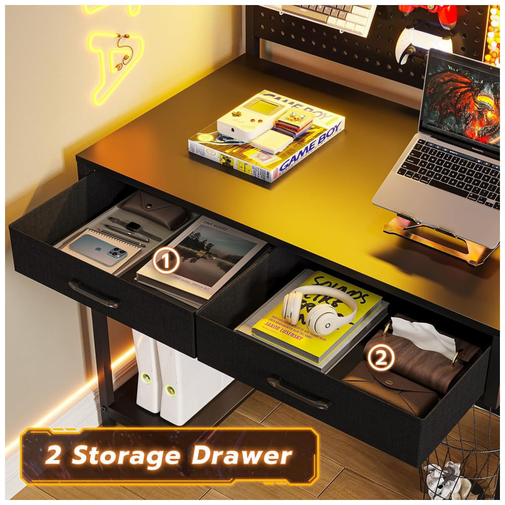 Mesa Gamer em Formato de L com Luz LED, Suporte para Monitor, Prateleiras de Armazenamento, Tomadas, Painel Perfurado e Gavetas, 110V, SEDETA, Preto 110v