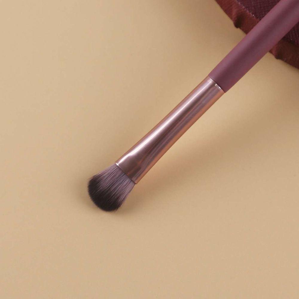 Miniatura Pincel De Sombra Chato Arredondado G Marsala Rm12515 | Miss Frandy | Definição Impecável