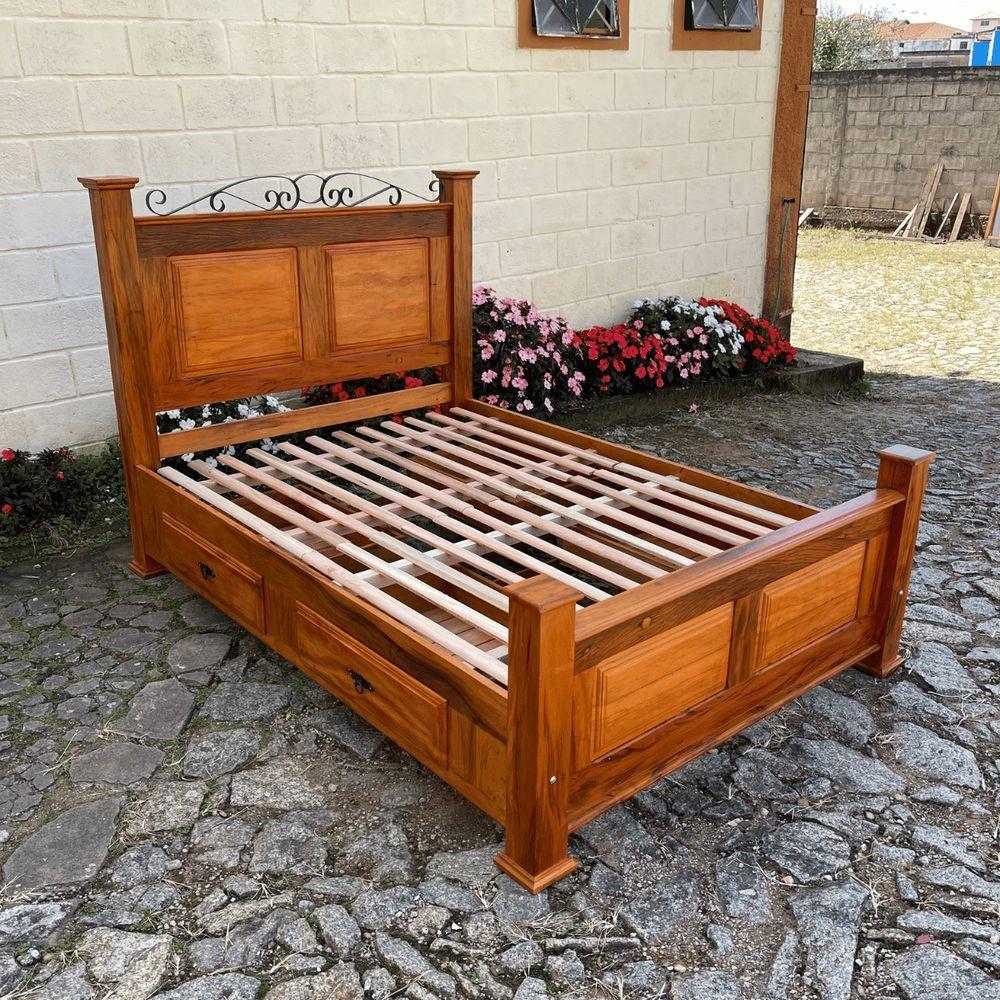 Cama Casal Padrão Em Madeira De 4 Gavetas Demolição Modelo Almofadas Sudeste Rústico