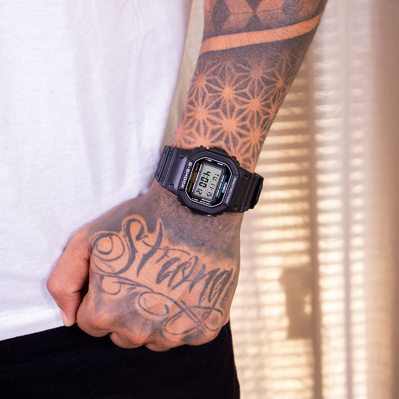 Miniatura Relógio Digital Masculino Casio G-Shock Preto Prova D'água 200 metros DW5600E1VDF