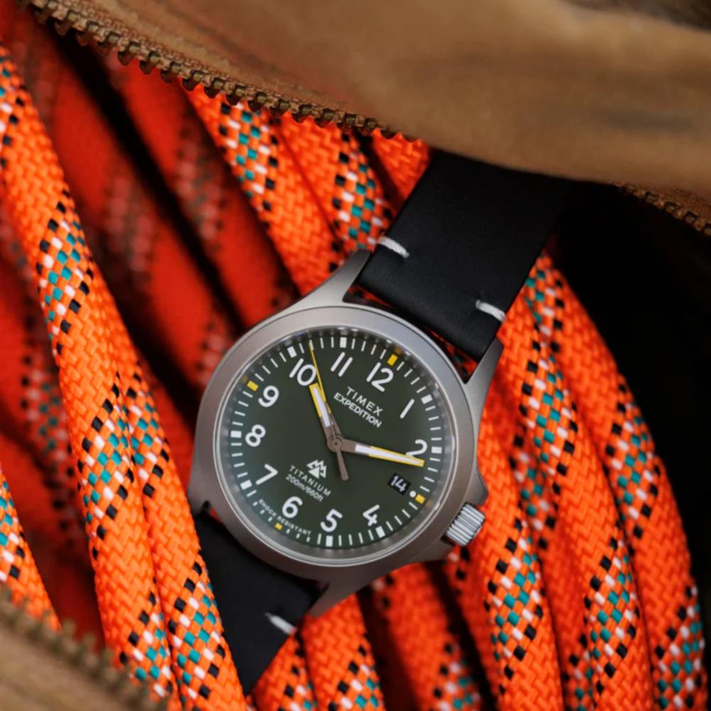 Miniatura Relógio Timex Expedition North Titanium TW2W78100