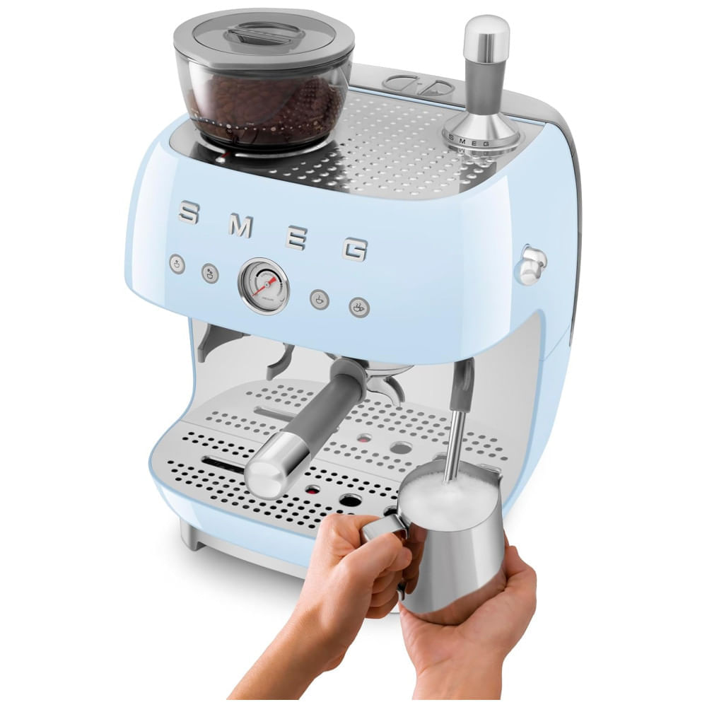 Cafeteira Espresso Semiautomática Smeg Retro, EGF03PBUS, Azul Pastel