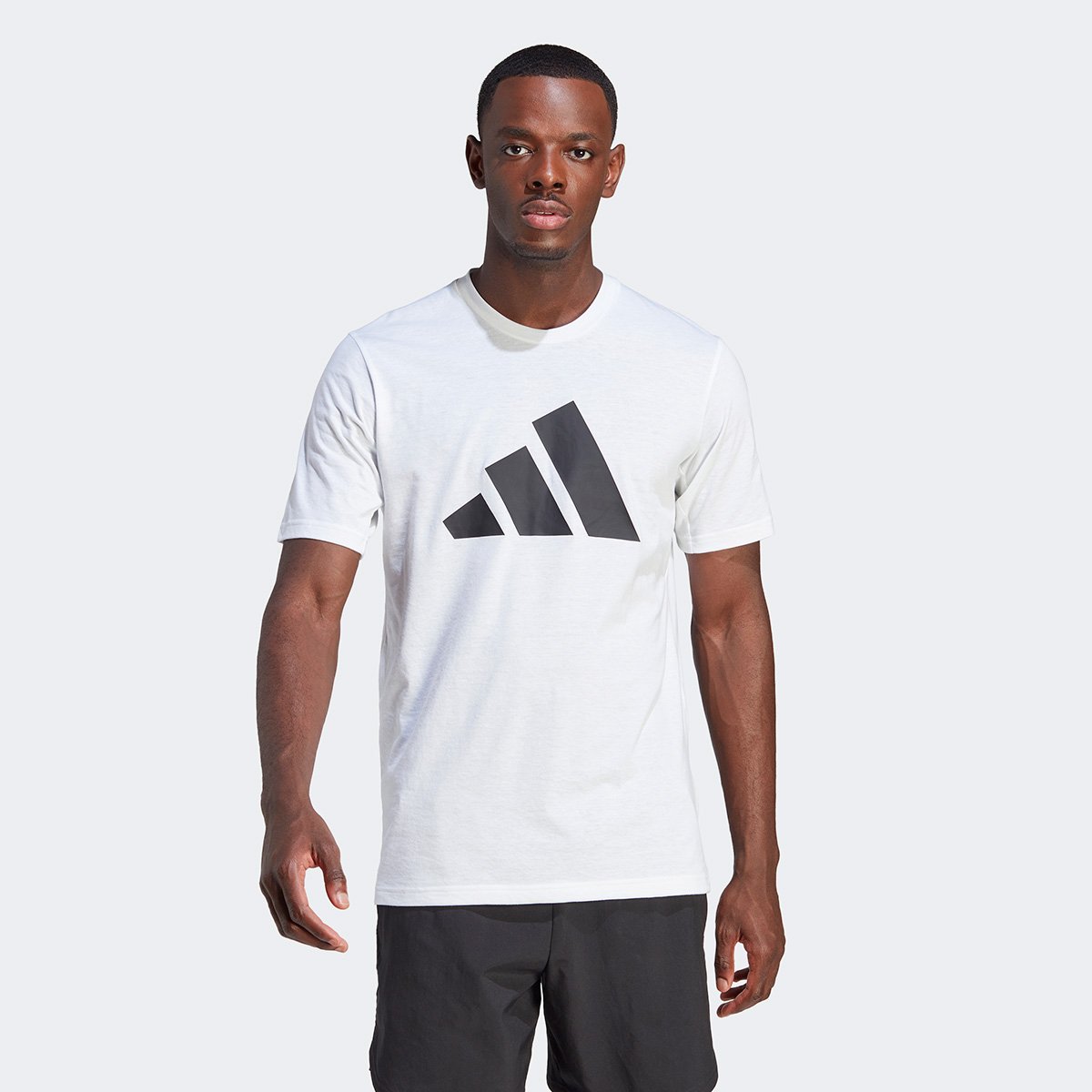 Miniatura Camiseta Adidas Training Essentials Logo Masculina Branco+Preto - G