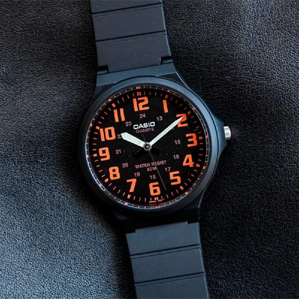 Miniatura Relógio Casio MW-240-4BVDF