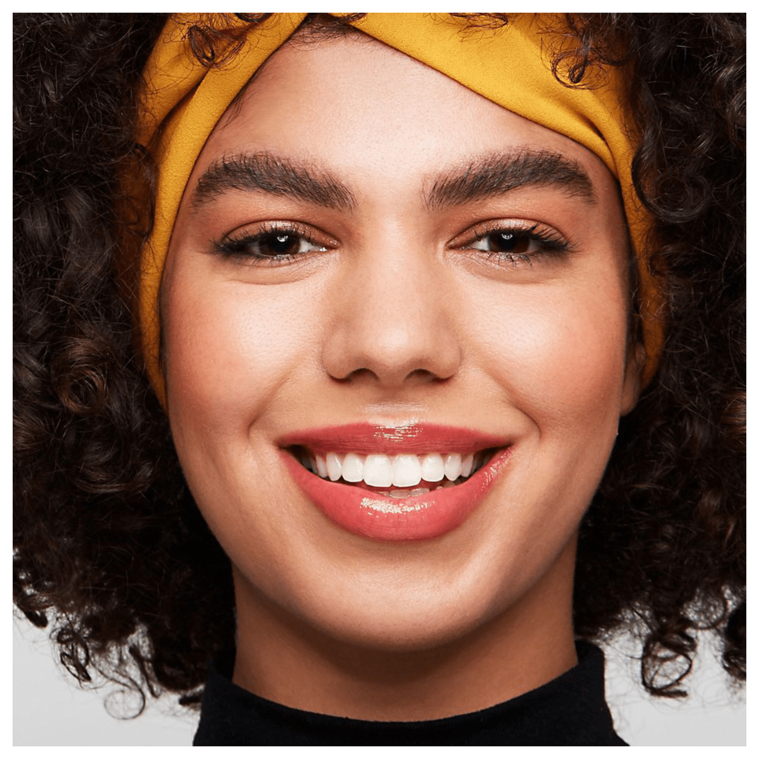 Essence Make Me Brow 04 Ashy Brows - Máscara para Sobrancelha 3,8ml