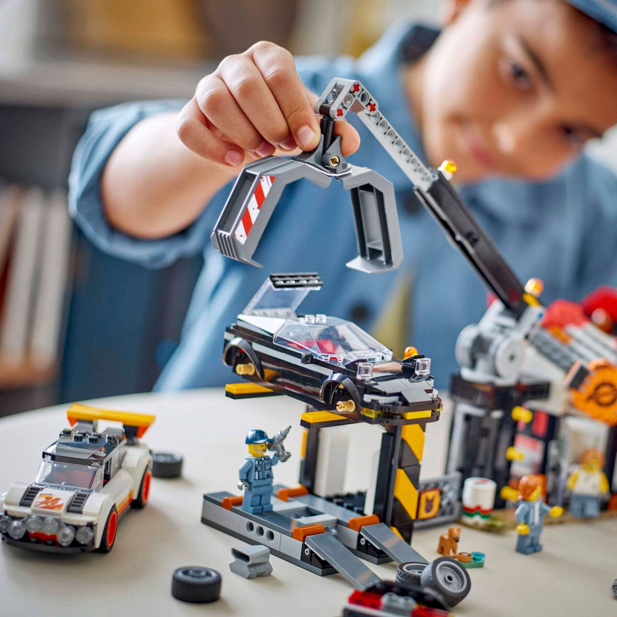LEGO® City - Ferro-velho com carros