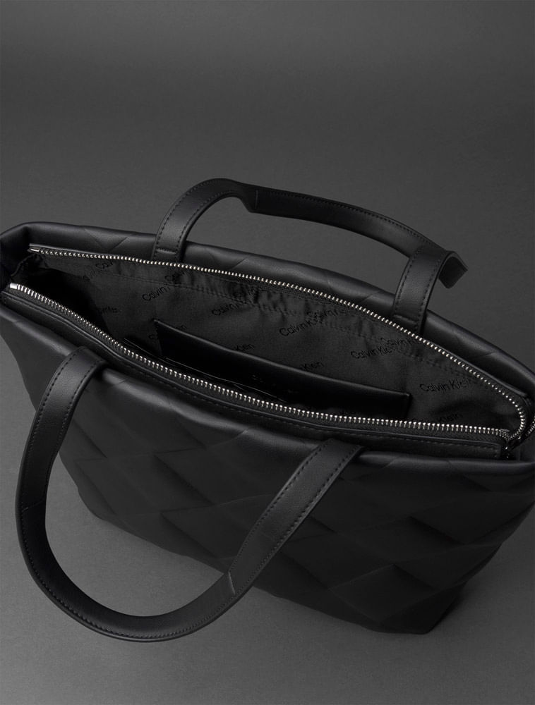 Miniatura Bolsa Feminina Shopper Diamond Quilt Calvin Klein - Preto Bolsa Feminina Shopper Diamond Quilt Calvin Klein Preto u