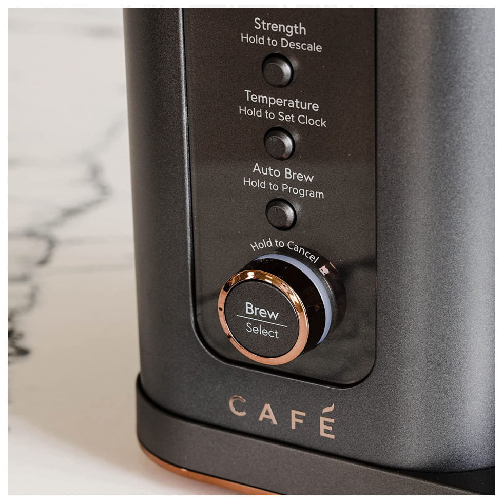 Miniatura Cafeteira Elétrica Programável CAFÉ C7CDAAS3PD3 2.4L com Temporizador, Conexão APP, 110V, Preto Fosco