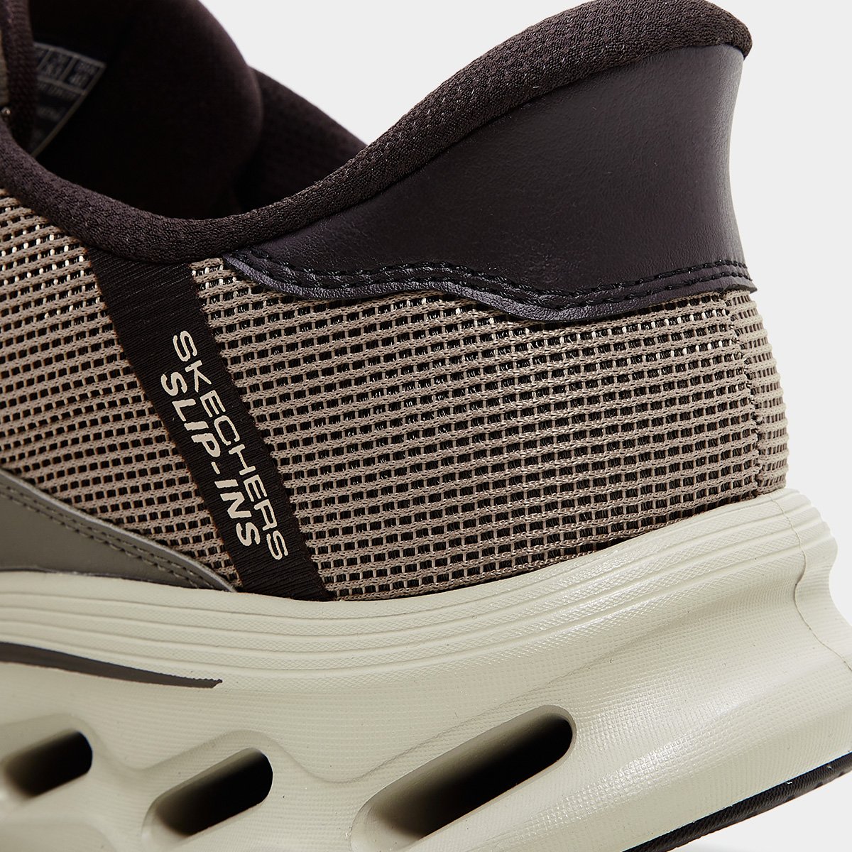 Tênis Skechers  Go Walk Glide-Step 2.0 - Zac Masculino Bege - 38