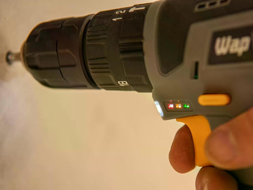 Parafusadeira e Furadeira com Impacto WAP Bpfi 12k4 Bateria Removível Cinza