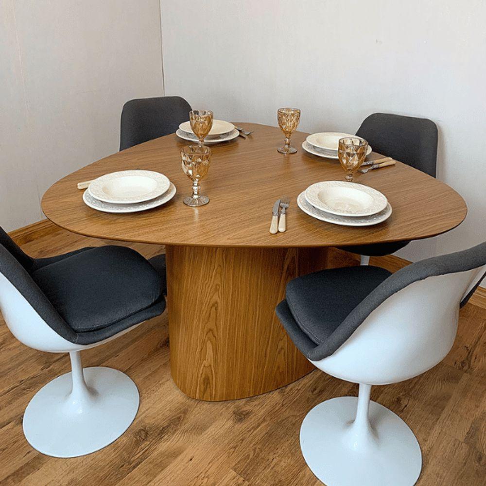 Miniatura Mesa De Jantar Cone Orgânica 140x144cm Tampo Freijó Base Freijó Cor Marrom