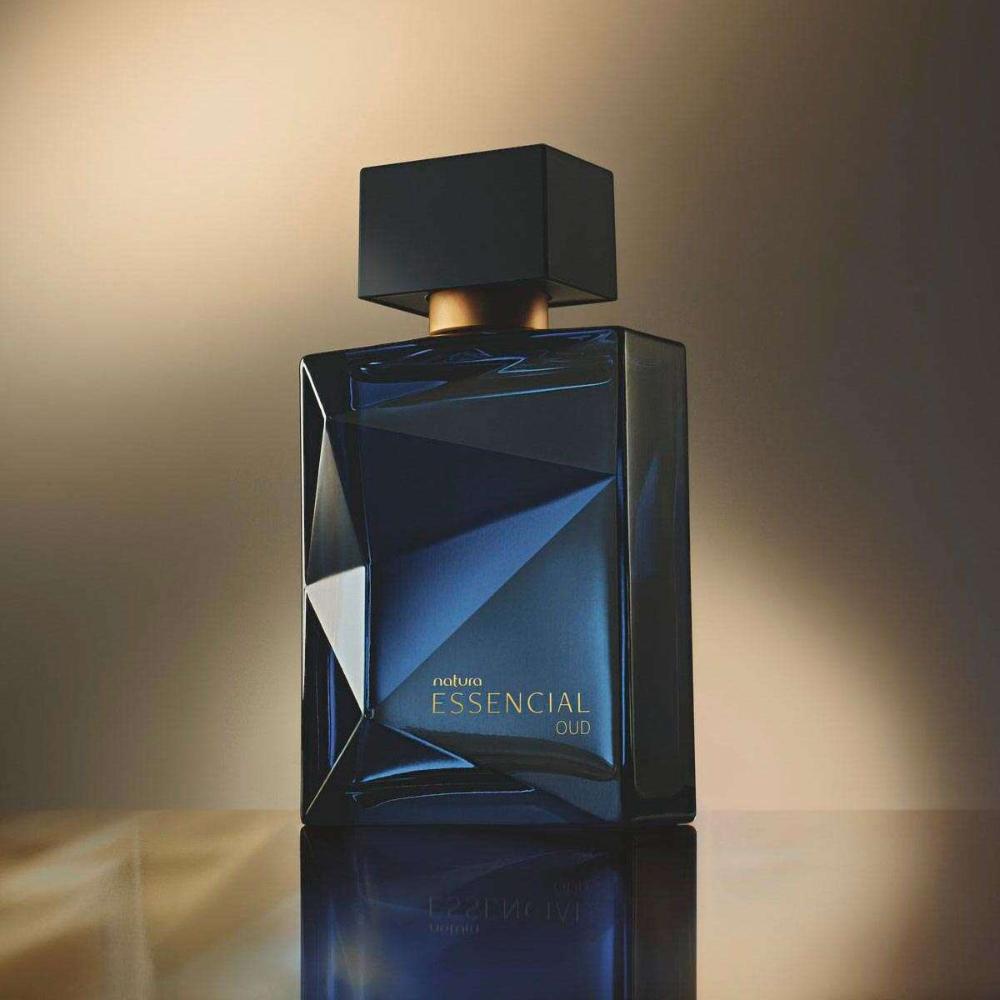 Miniatura DESODORANTE PERFUME ESSENCIAL OUD MASCULINO 100 ML