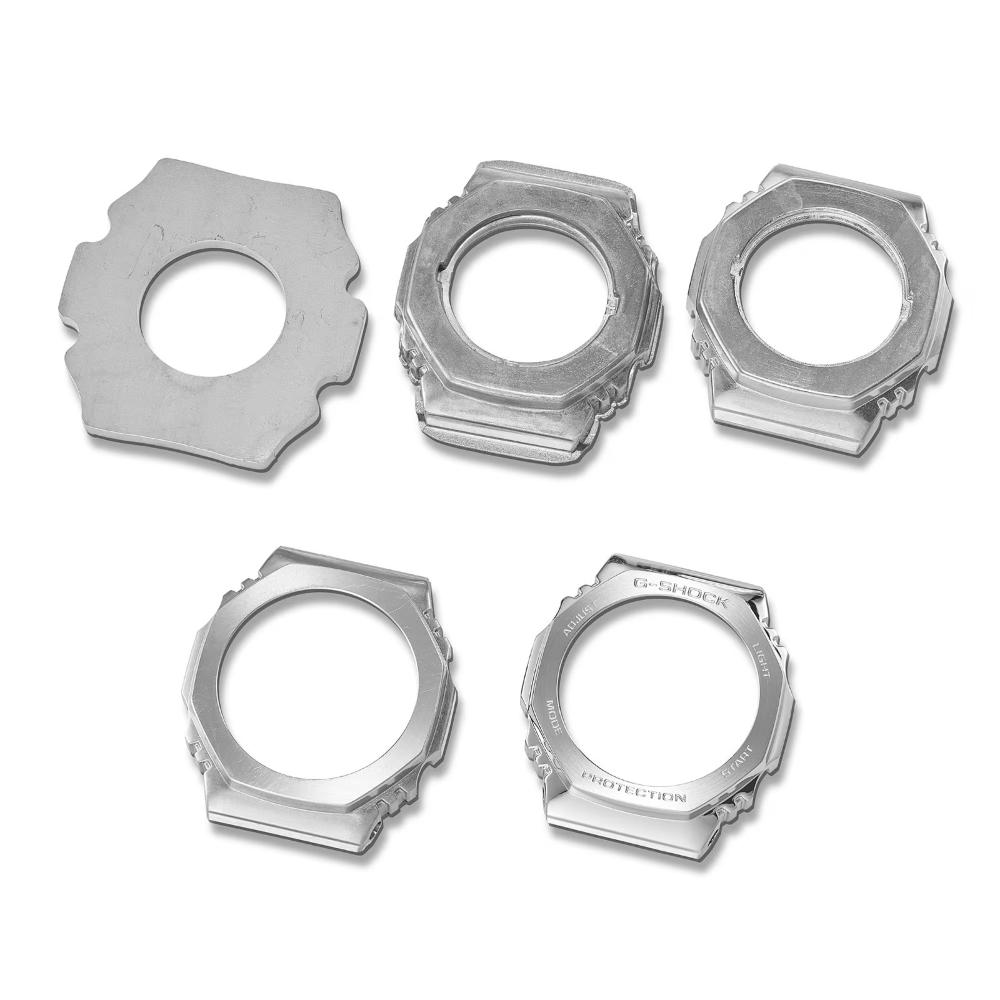 Miniatura Relógio Casio G-SHOCK GM-2100-1ADR Metal Covered