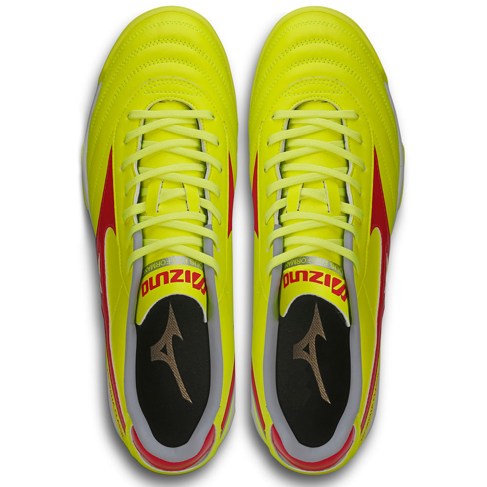Miniatura Chuteira Society Masculina Mizuno Morelia Classic AS 38 Amarelo