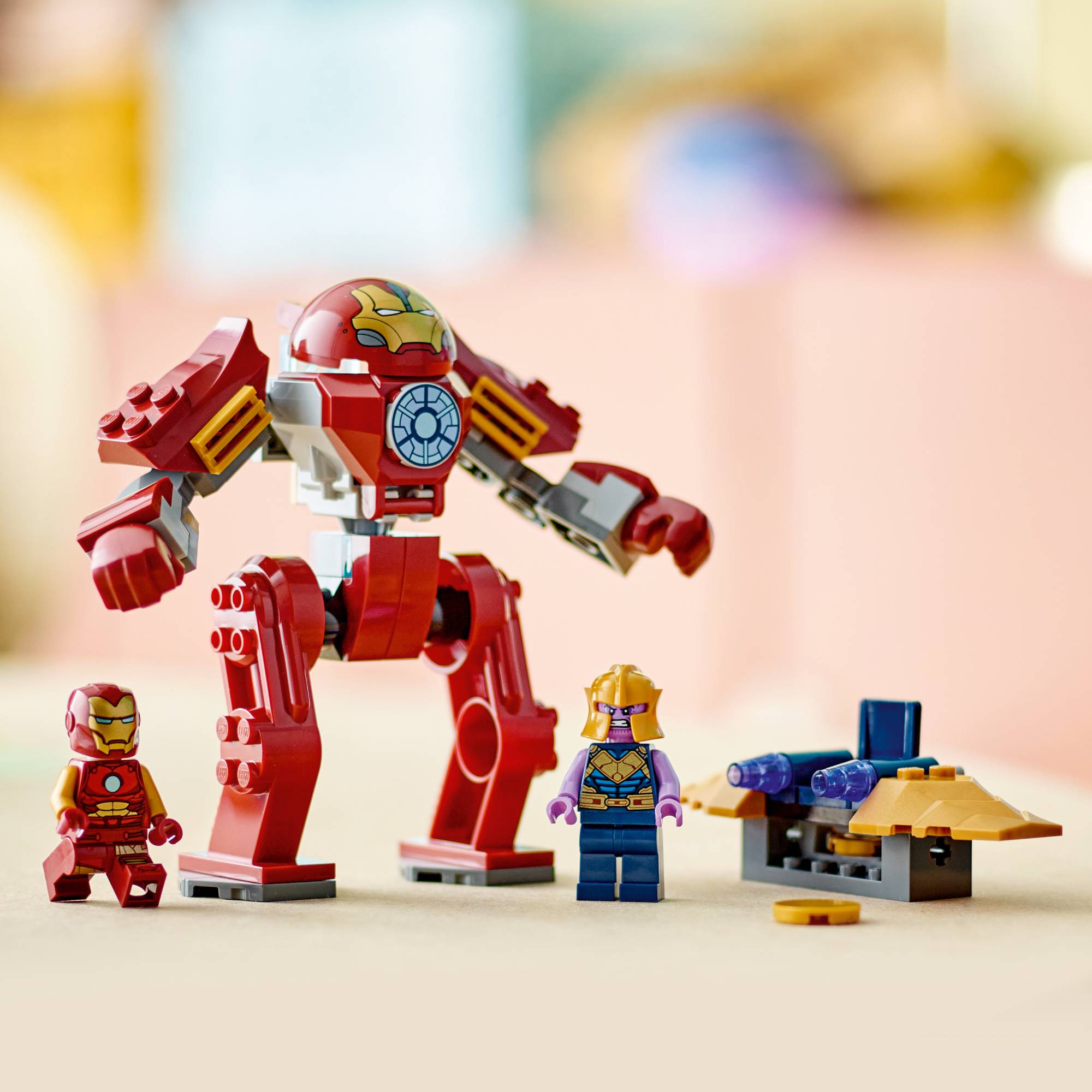 Miniatura LEGO Marvel - Hulkbuster vs. Thanos