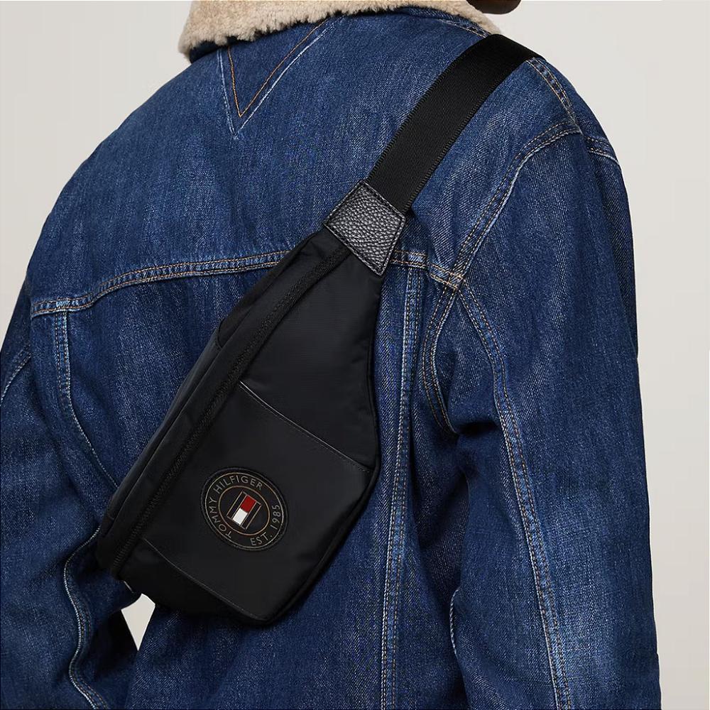 Miniatura Pochete Bolsa Tranversal Tommy Hilfiger Block Bumbag Preto