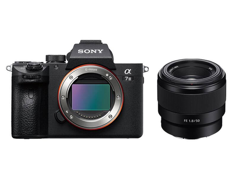 Miniatura Kit Câmera Sony a7III Mirrorless + Lente Sony FE 50mm f/1.8 Full Frame + Cartão SDXC 64Gb de 95Mb/s
