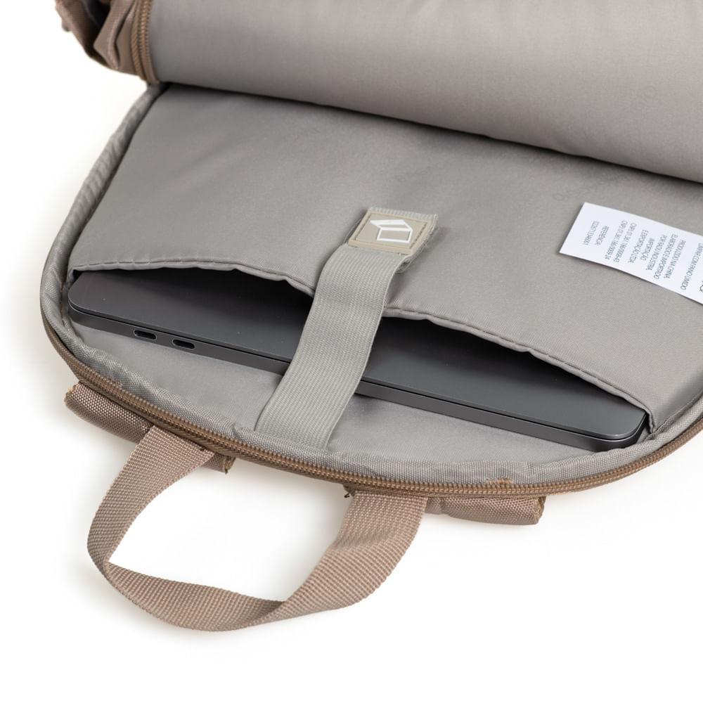 Mochila Feminina Executiva Para Notebook Versatille Marrom Marrom