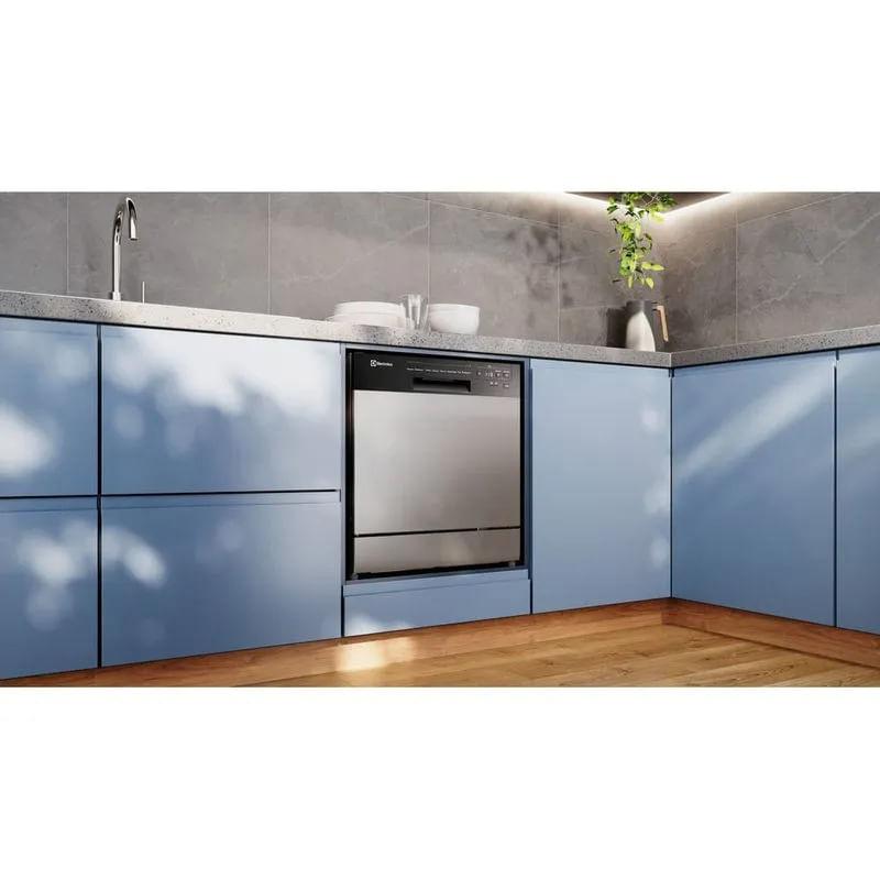 Lava-Louça Elextrolux 8 Serviços Inox com Programa Lava & Seca 50 min LS08E 220V