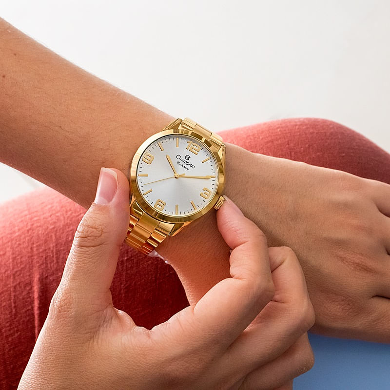 Miniatura Relógio Champion Feminino Dourado Prova D´Agua + Kit de Brincos e Colar Garantia De Um Ano