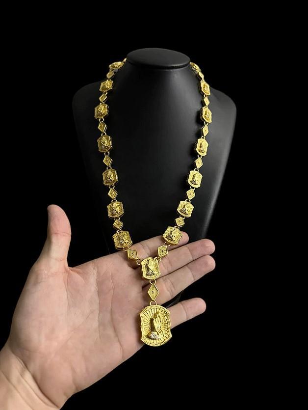 Cordão Poze Mão Orando + Pingente Cravejado Banhado A Ouro