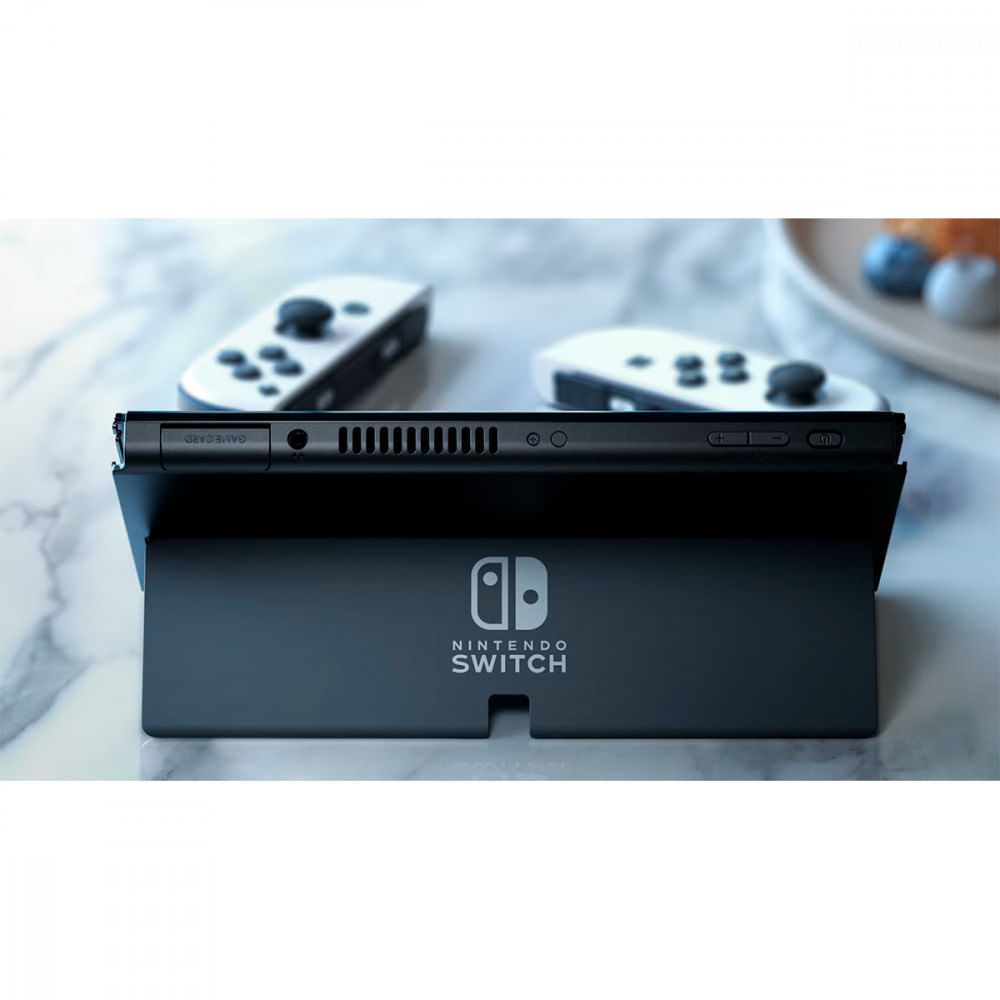Console Nintendo Switch Oled 64GB + Mario Kart Deluxe 8 Branco 058112204083 - Branco - 12 Meses - Corrida - Arcade - Switch Oled - OLED - 0!x!Switch Oled 64GB 1X Joy-C. - Console Nintendo Switch Oled . - 100/240 (Bivolt)