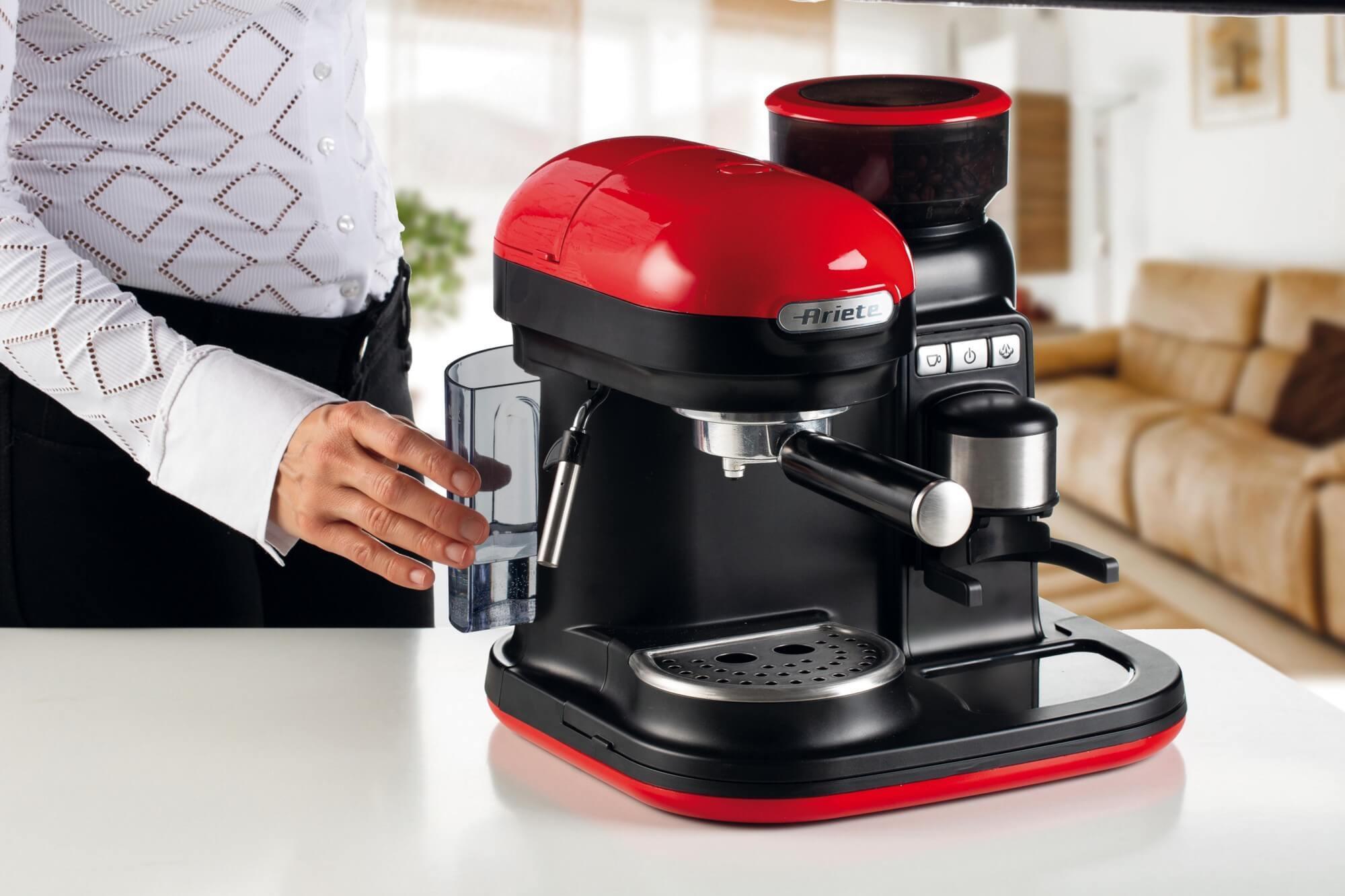 Miniatura Cafeteira Maquina Ariete Expresso Moderna Manual Moedor