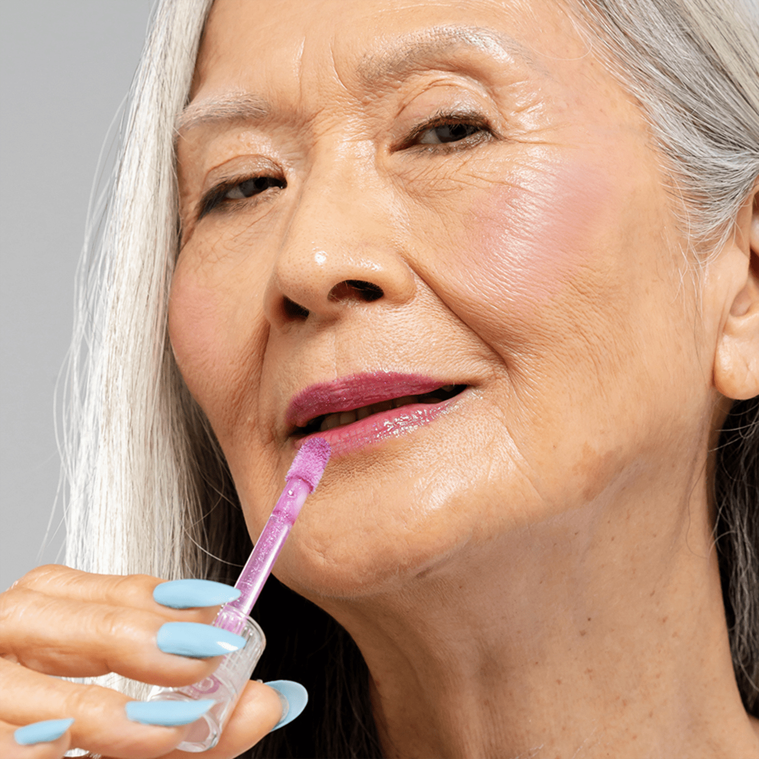 Miniatura Kind Poderoso Roxo - Gloss Labial 4,5g
