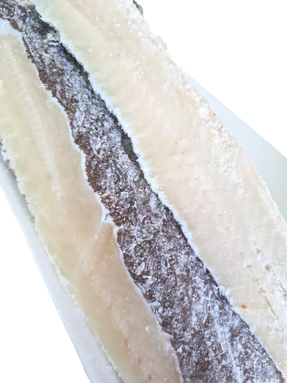 Bacalhau Salgado Seco Imperial Com Pele Em Pedaço 20 Kilos