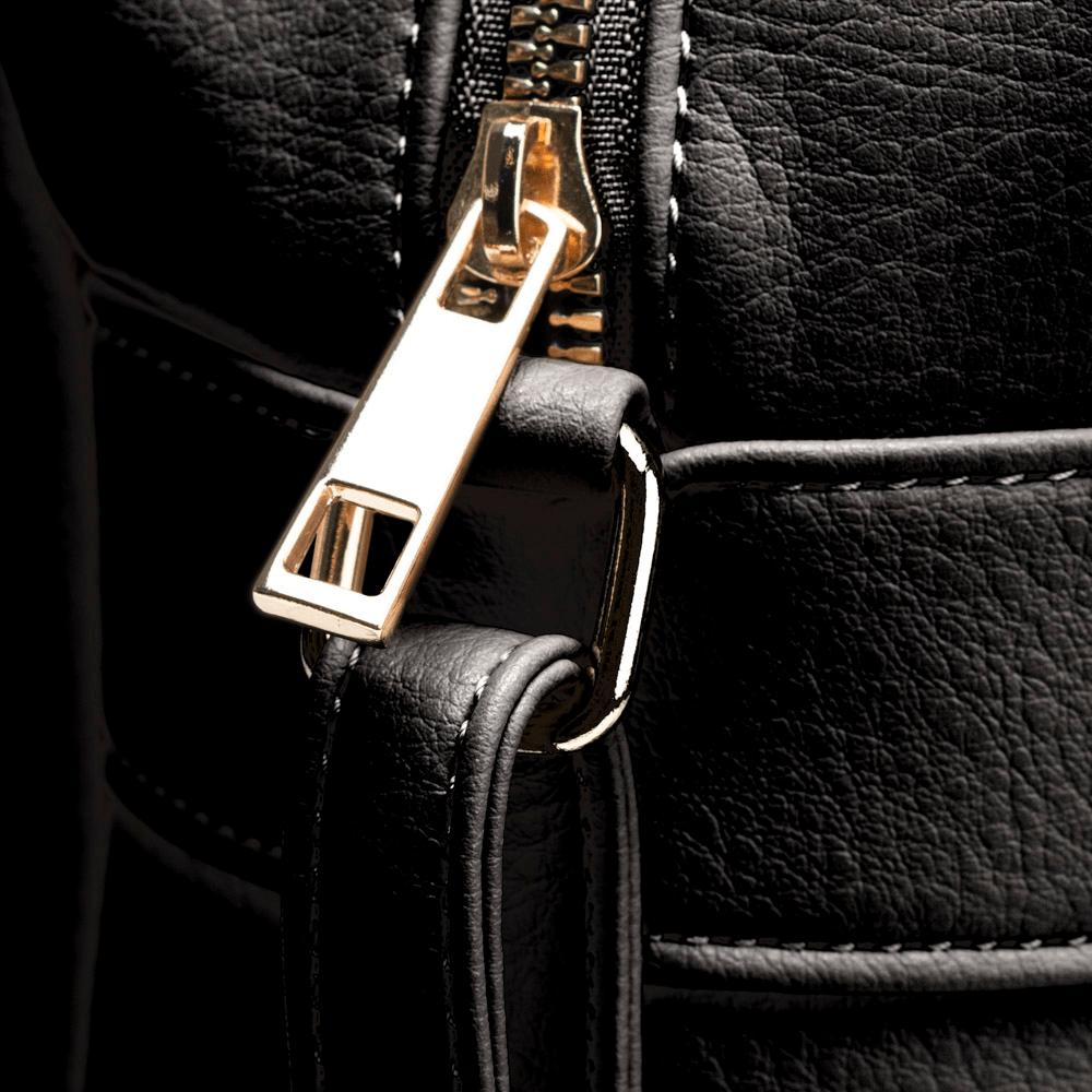 Bolsa Feminina Mini Baú Rebite Preta Preto - P