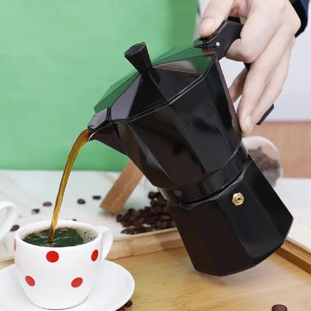 Miniatura Cafeteira Italiana Preta 6 Xícaras – Alumínio, Café Expresso Tradicional E Elegante