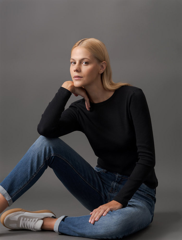 Miniatura Calça Jeans Feminina Slim Tom Médio Calvin Klein Jeans - Azul Médio Calça Jeans Feminina Slim Tom Médio Calvin Klein Jeans Azul Médio 34