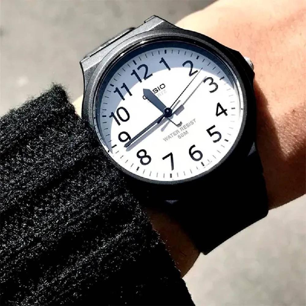 Miniatura Relógio Casio MW-240-7BVDF