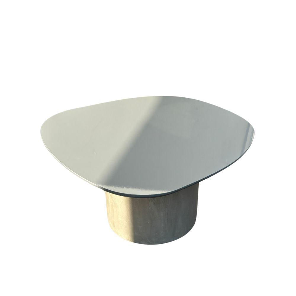 Miniatura Mesa De Centro Orgânica 90 Cm Base Cimento Queimado Tampo Laqueado Fendi