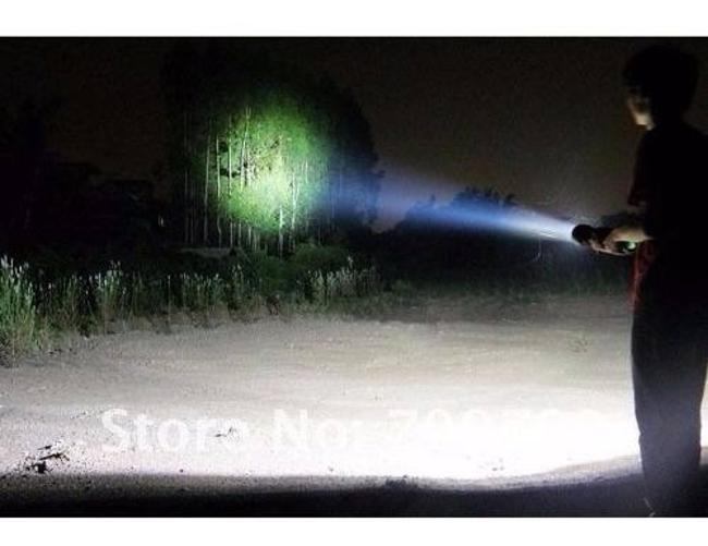 Miniatura Lanterna De Xenon Shadowhawk 85W + Bateria + Maleta