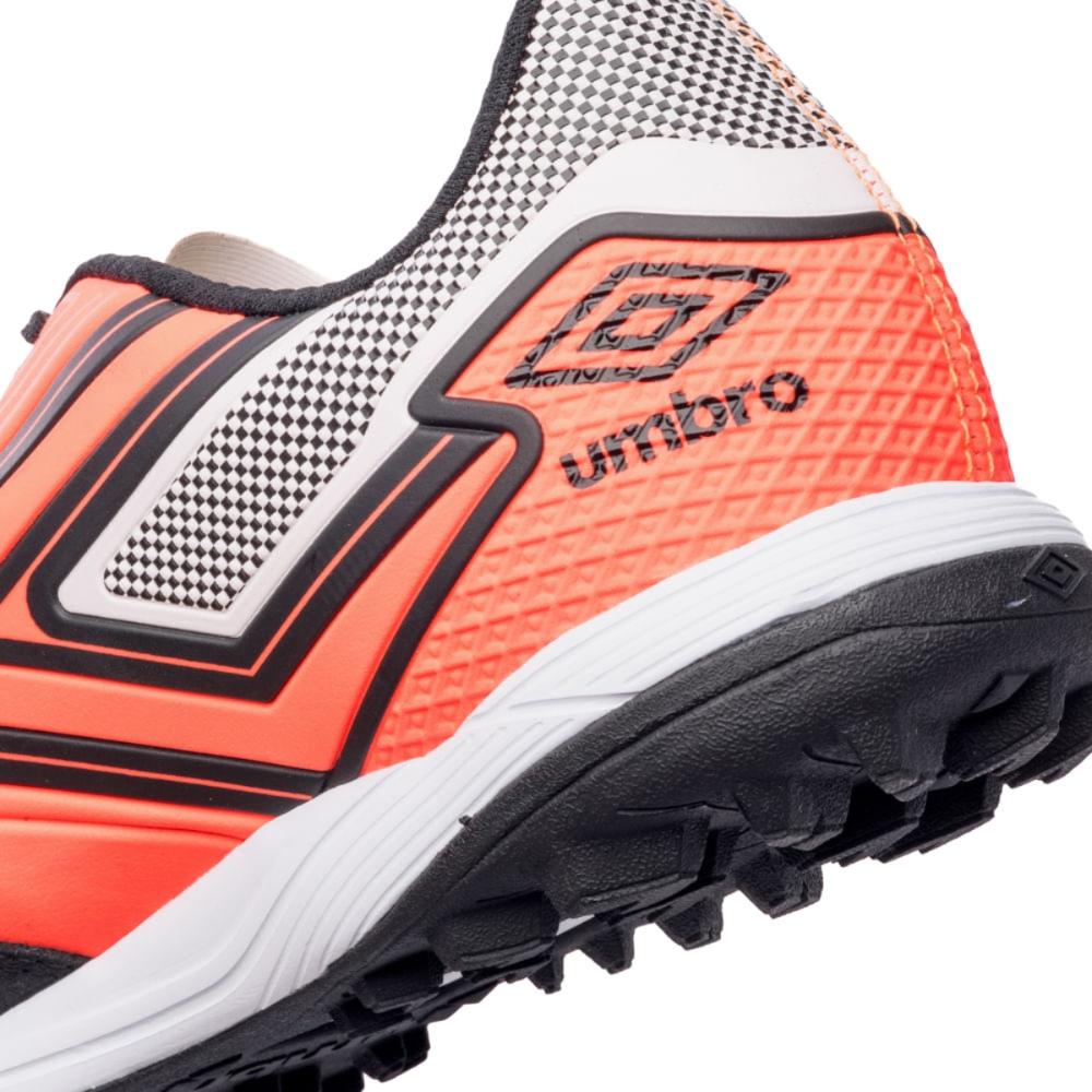 Chuteira Umbro Pro 5 Bump Club Society CORAL/PRETO - 35