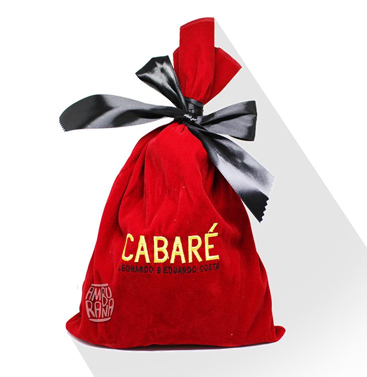 Miniatura Cachaça Cabaré Extra Premium Leonardo E Eduardo Costa 700Ml