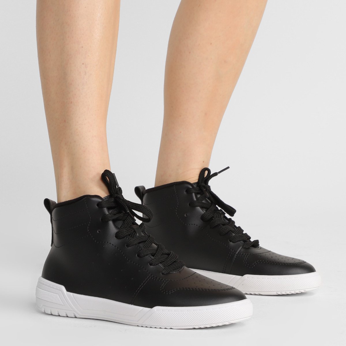 Miniatura Tênis Moleca Cano Médio Perfuros Feminino Preto - 34