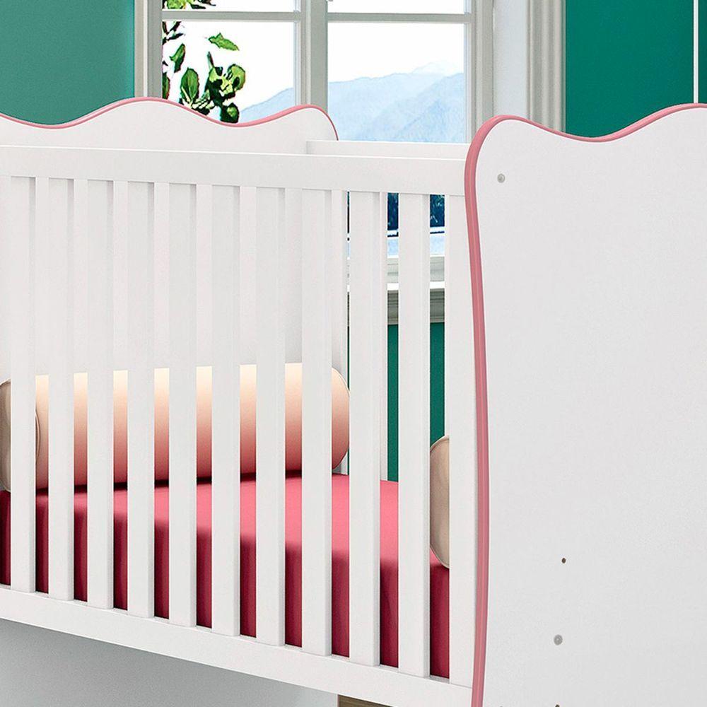 Berço De Bebê Com Rodinhas Para Quarto Infantil Doce Sonho branco Rosa